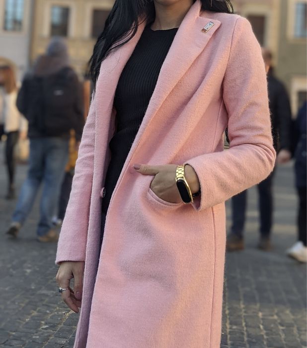 Жіноче пальто весна/осінь, рожеве, класичне 42р