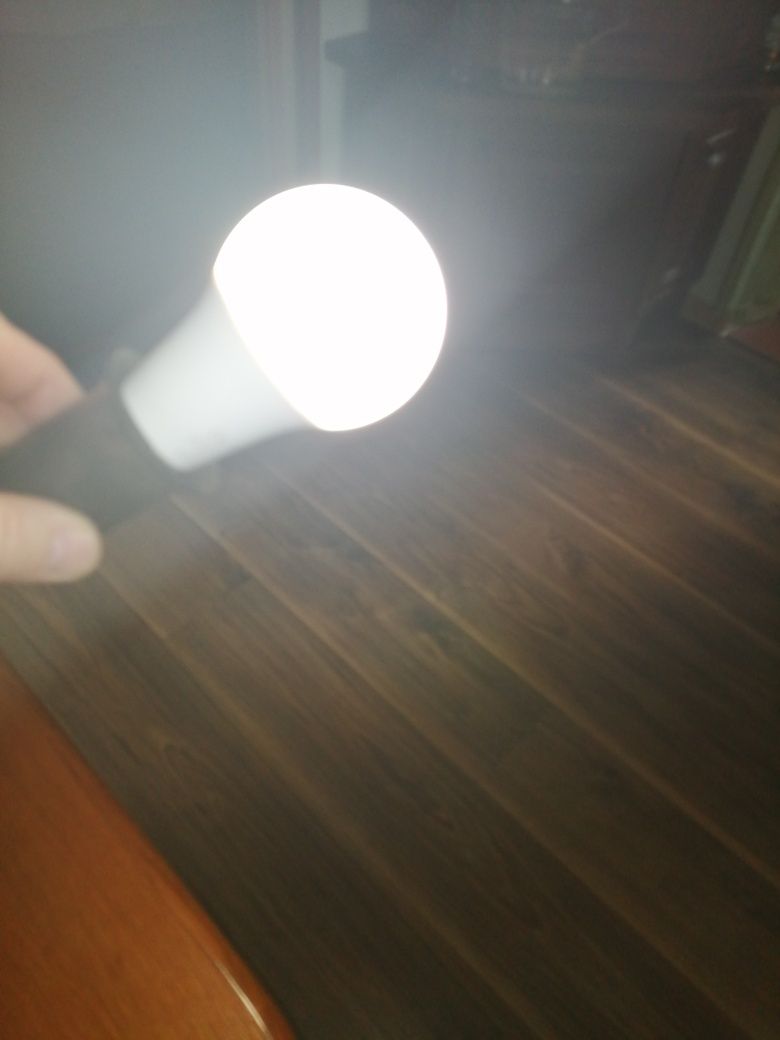 Лампа светодиодная 10-70 Вольт