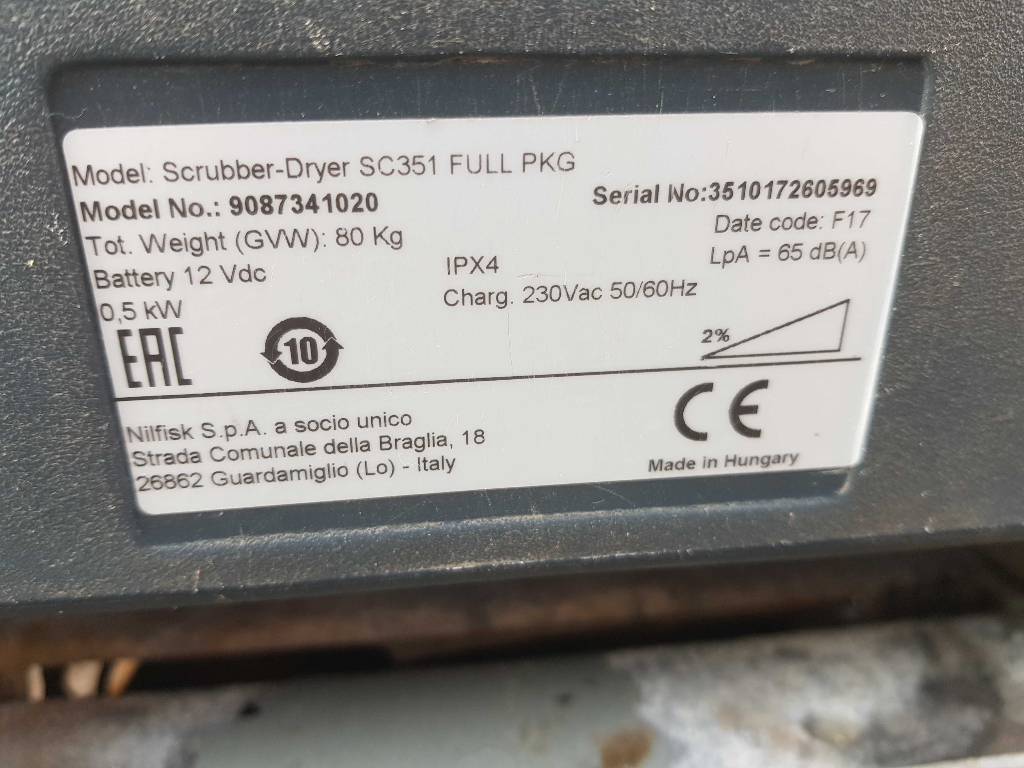 Profesjonalna Szorowarka Nilfisk SC 350 automat myjący