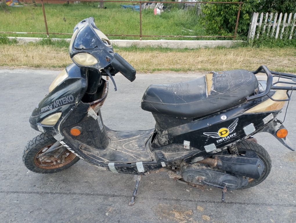 Продам скутер 4т 50кубів