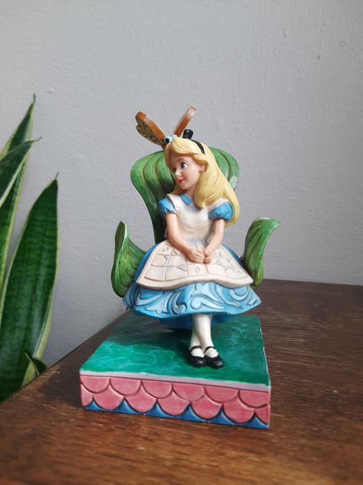 Alicja w krainie czarów figurka rzeźba Walt Disney