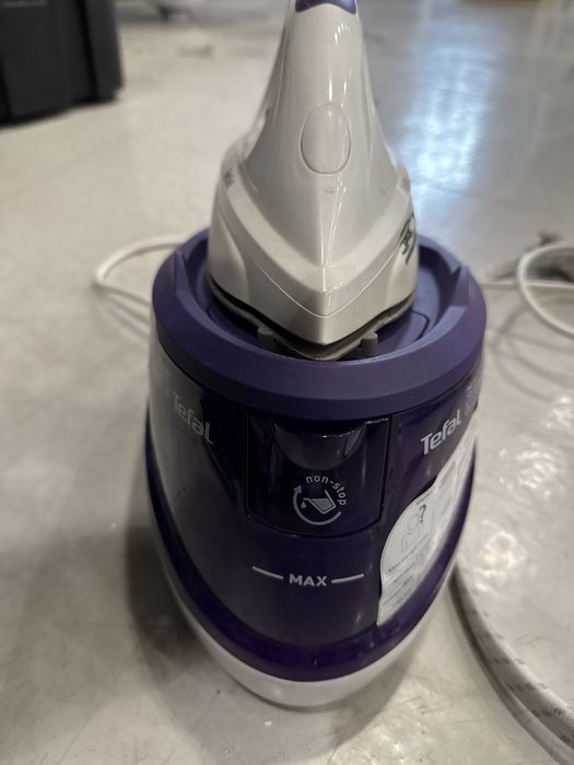 Żelazko parowe Tefal Purely & Simply – stacja parowa