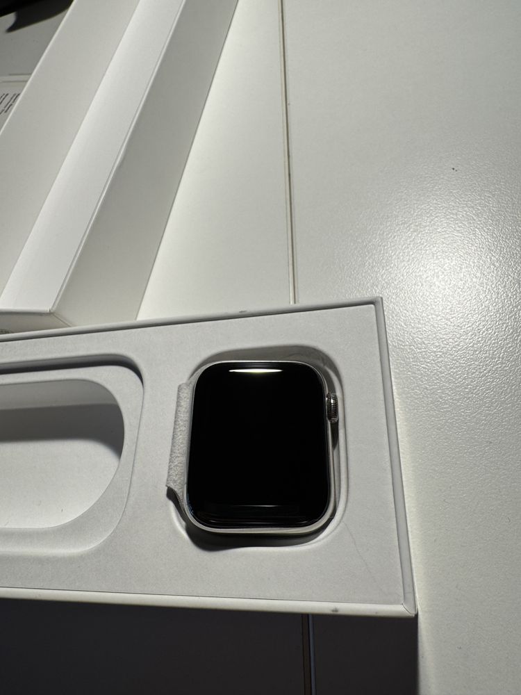 Apple Watch Series 5 – 40 mm – stal