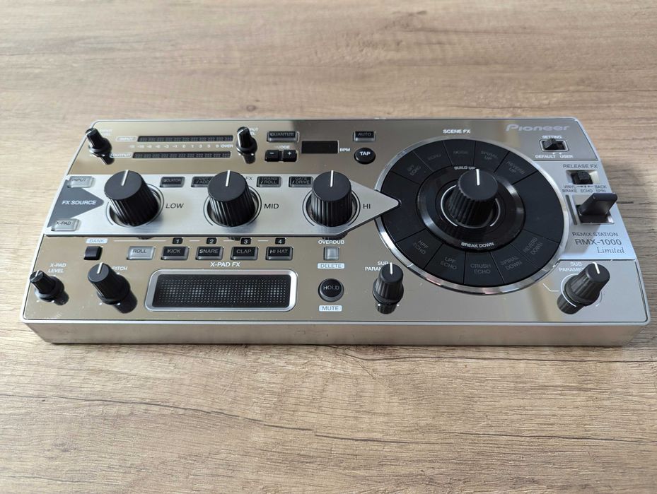 Pioneer CDJ 2000 Nexus DJM 900 RMX 1000 Platinum limited edition GWARA