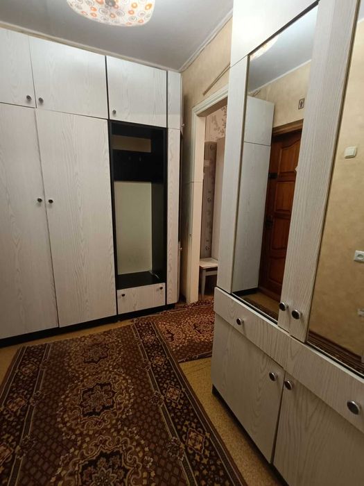 Оренда 1к.квартири на Виставці . Є меблі та техніка