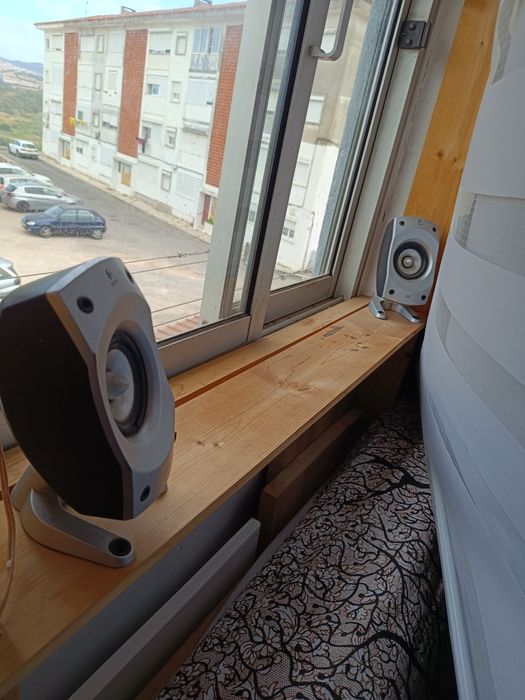 Logitech Z 5500 colunes bom som