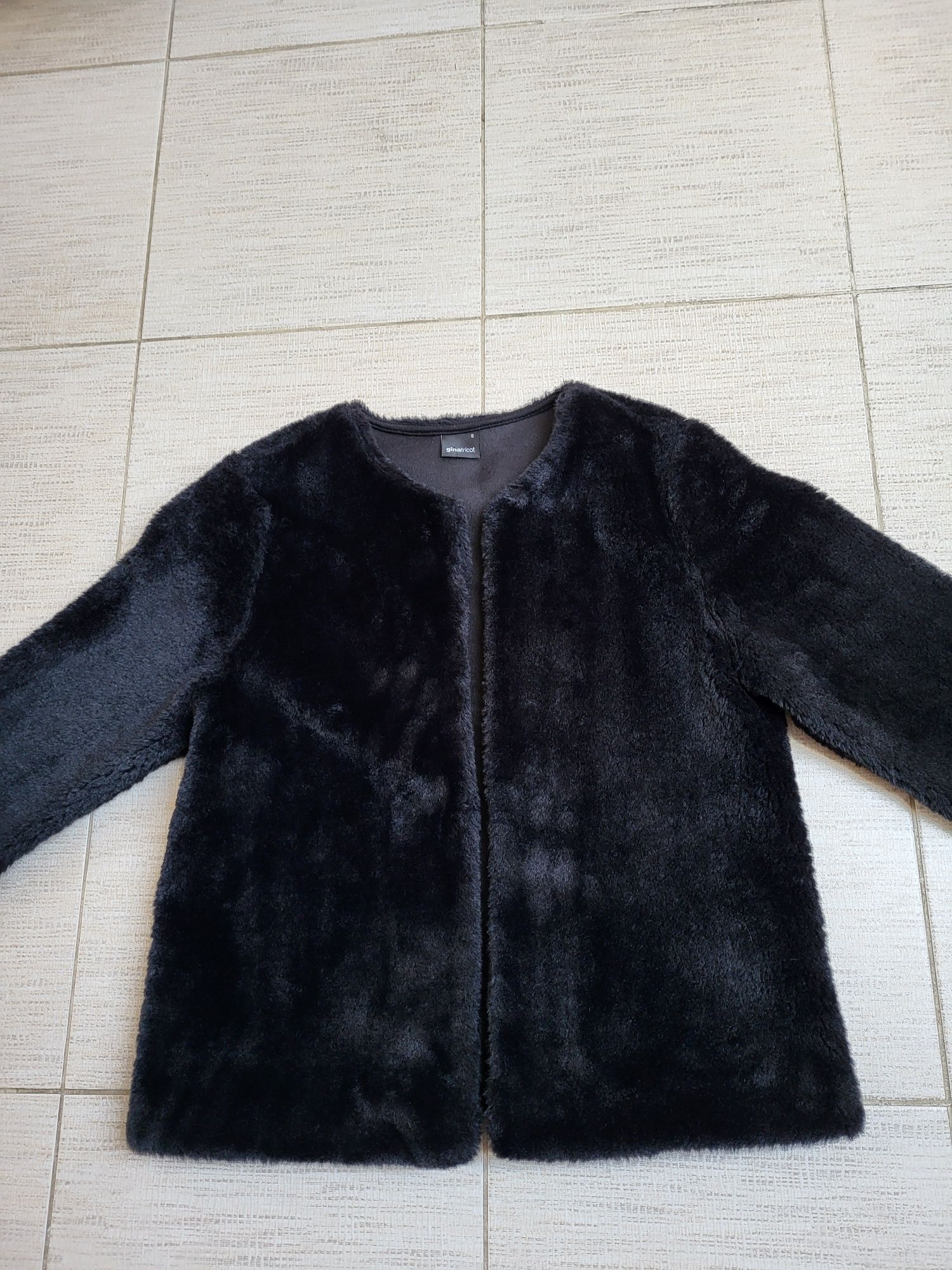 krótka kurtka zimowa, sztuczne futerko, kożuszek Gina Tricot 36/S jak
