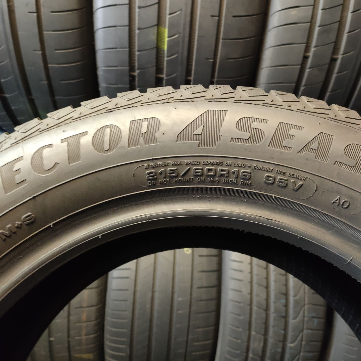 215/60r16 GoodYear Vector4Seasons 2022r 7,2mm AO