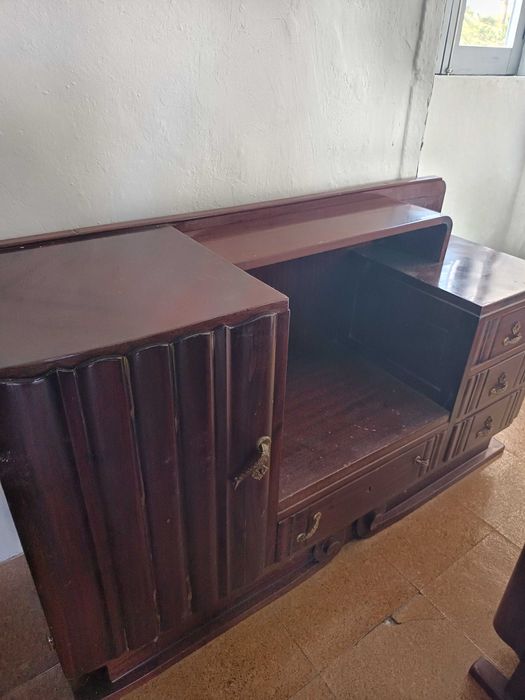 Guarda fatos madeira