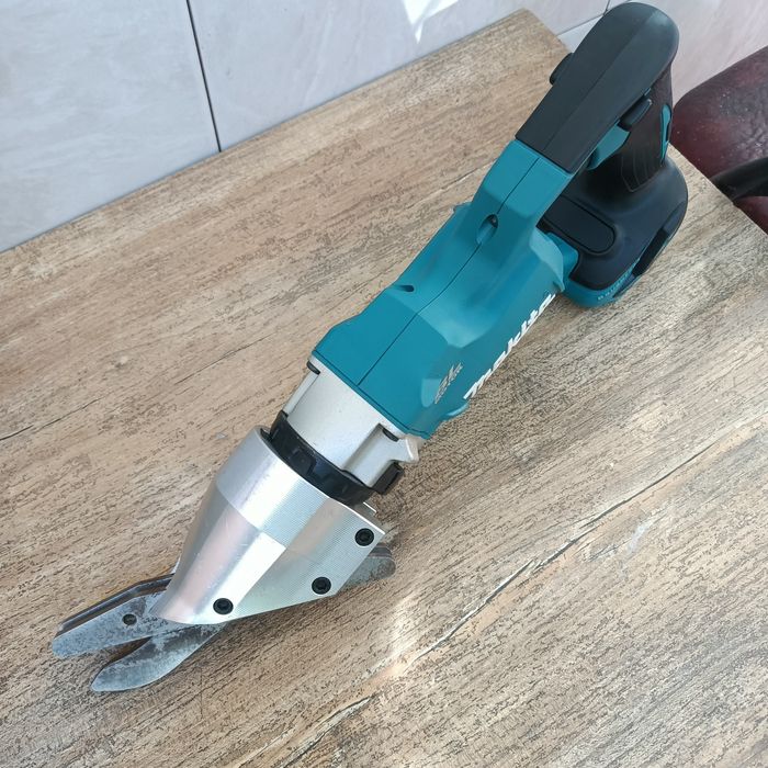 Makita 18V DJS 800 Nożyce jak Nowe