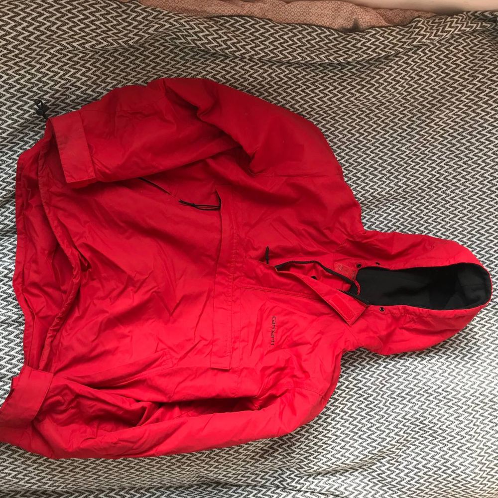 carhart куртка ( ветровка ) червона