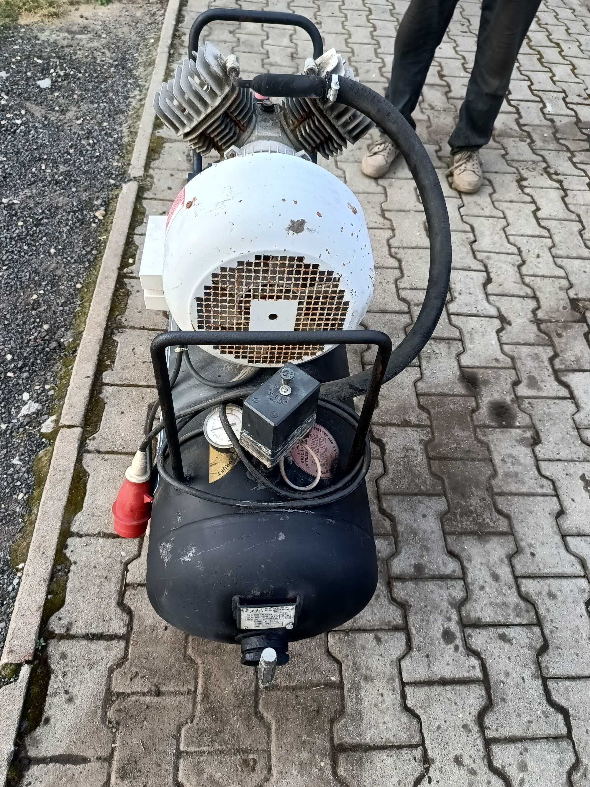 Kompresor,sprężarka 100l. 380 v.-3 kw.