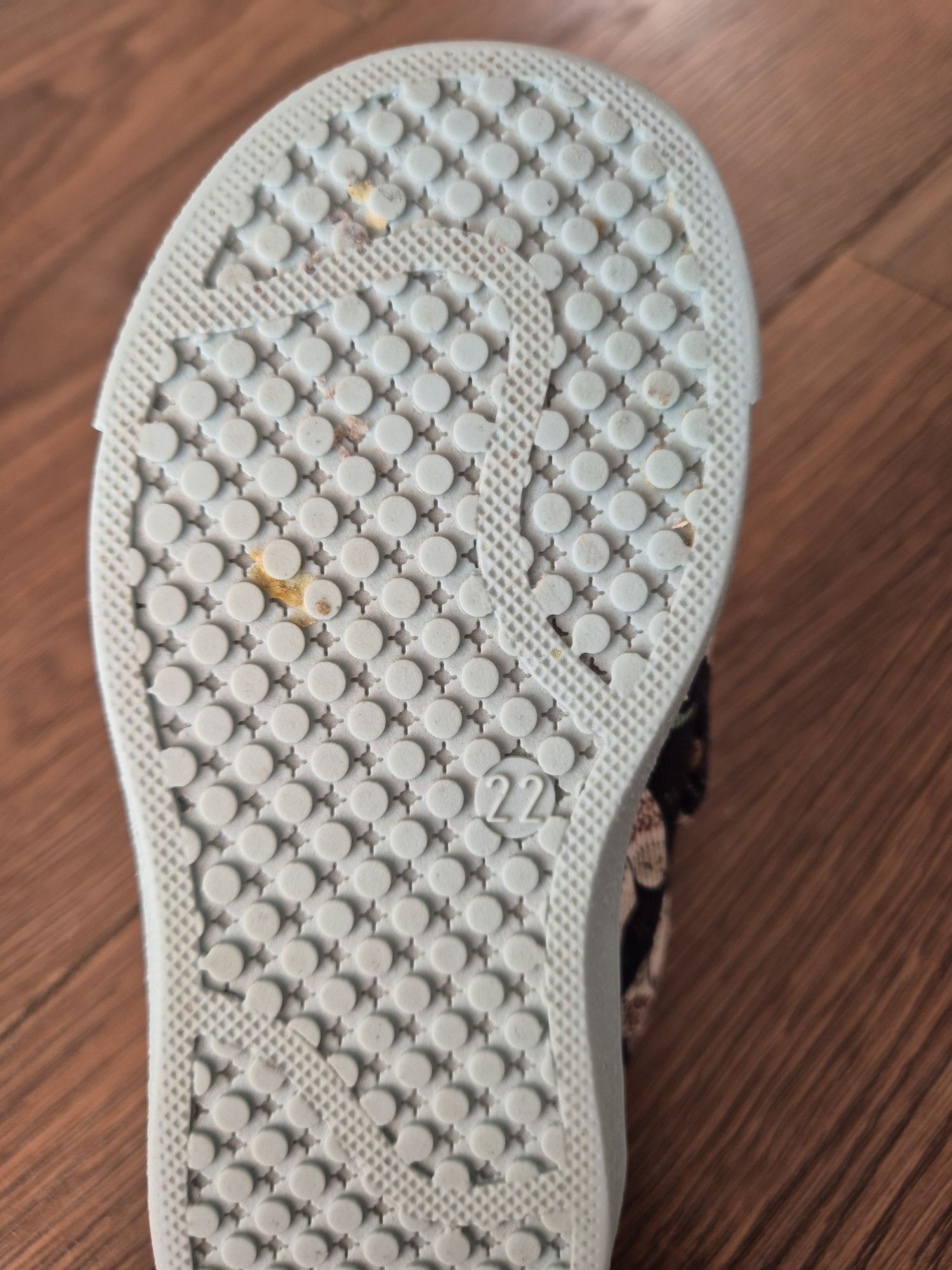 Trampki sneakersy na rzepy dziecięce La Millou 22