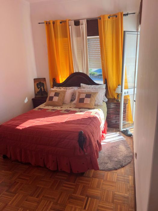 Quarto para arrendar 270€ com 1 caução. Av das forças armadas Abrantes