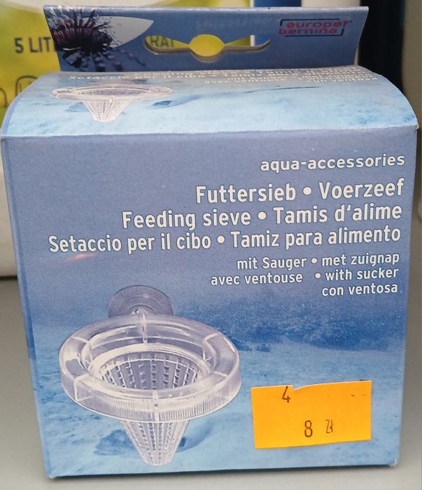 Karmnik dla rybek z przyssawką