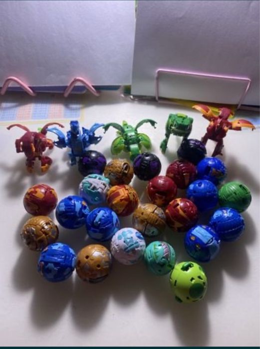 Bakugan 1 шт 100 грн все 1000грн