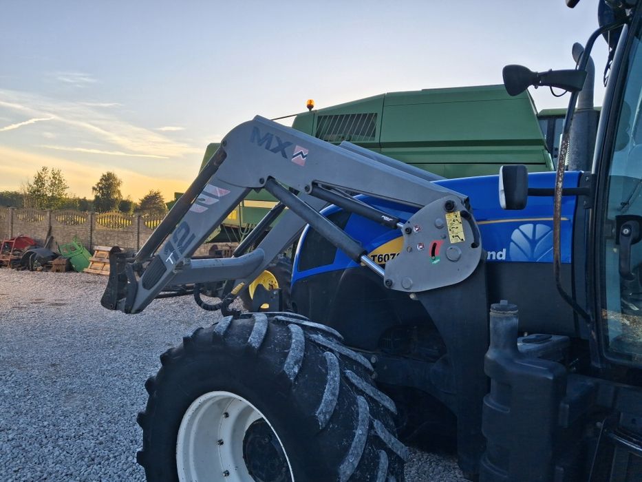 Ładowacz czołowy mailleux T12 NEW HOLLAND 6070