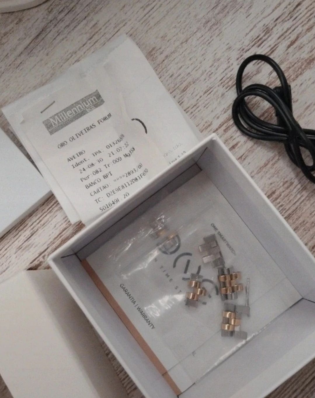 Smartwatch One Queencall Bicolor ainda com garantia