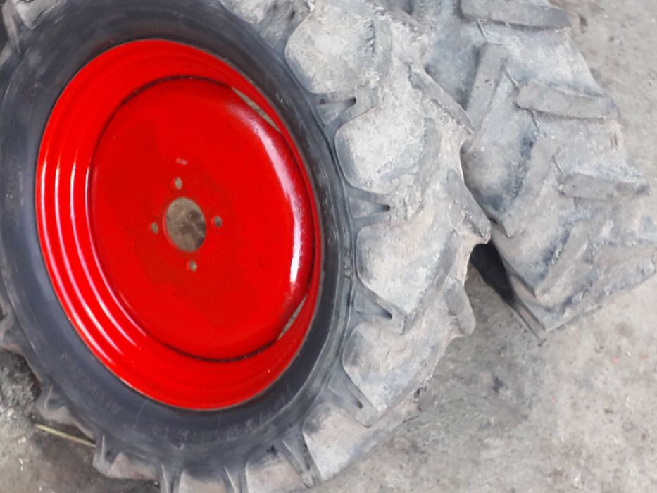 rodas com pneus para motocultivador\motoenxada ou trator