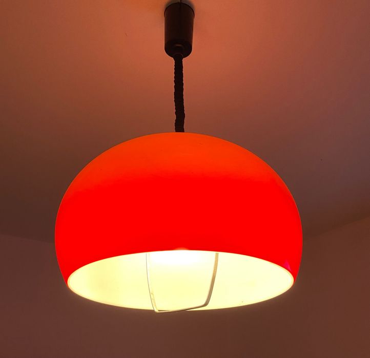 Candeeiro laranja e vermelho de teto ou suspensão design italiano