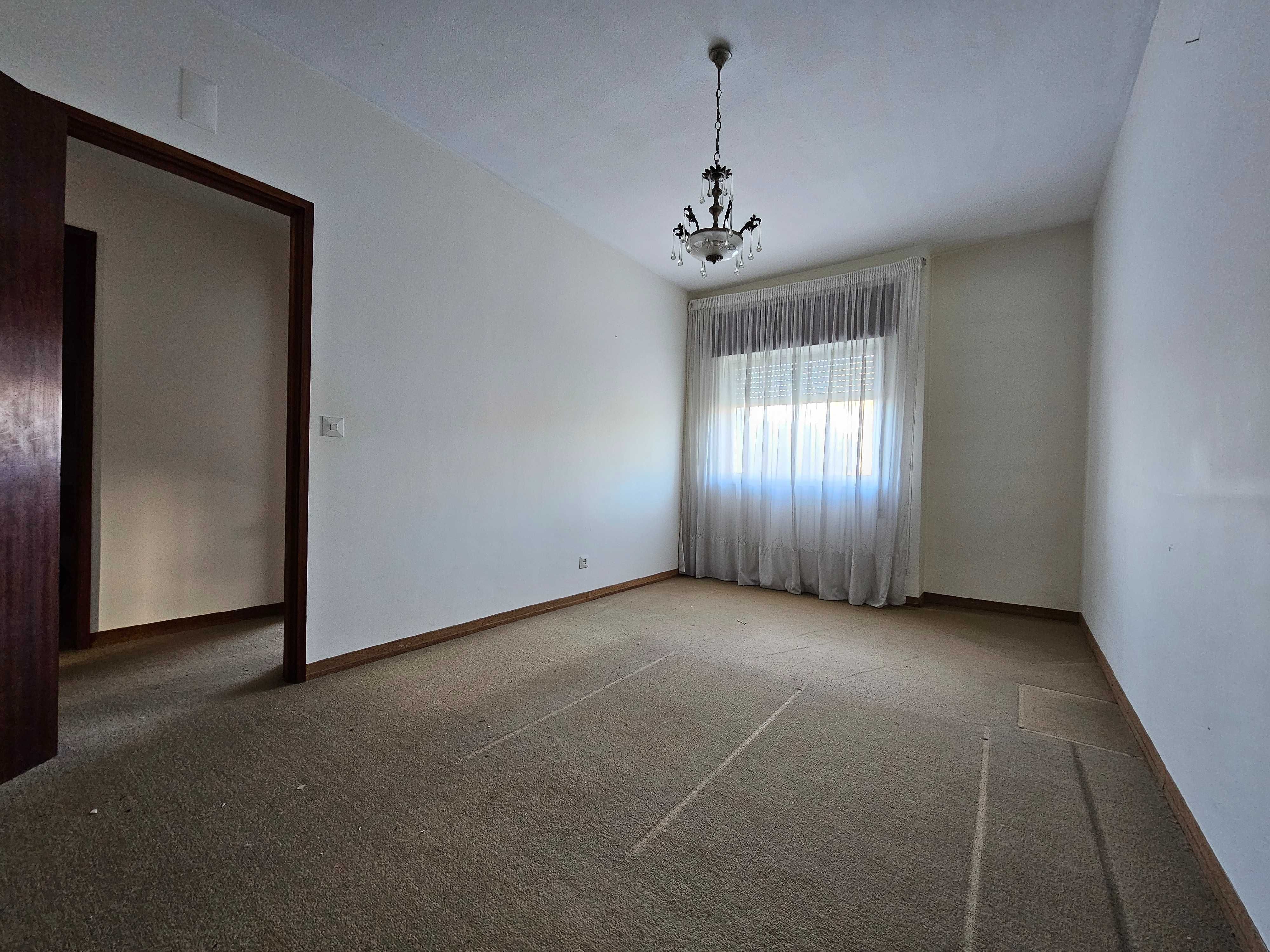 Vendo Apartamento T2 - Torres Vedras