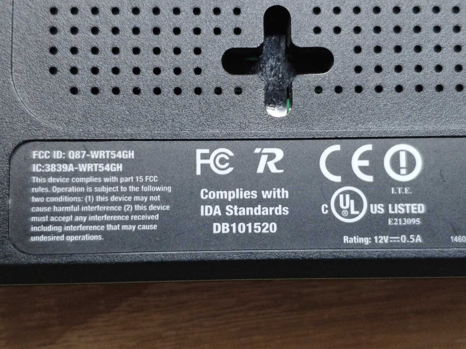 Маршрутизатор Linksys by Cisco WRT54GH