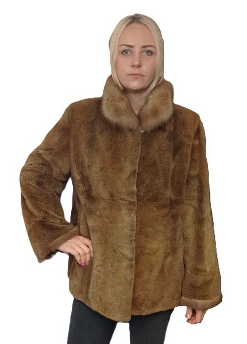 Kurtka damska z epilowanej norki z wykończeniem z futra sobola