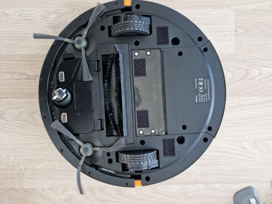 Robot sprzątający zeegma