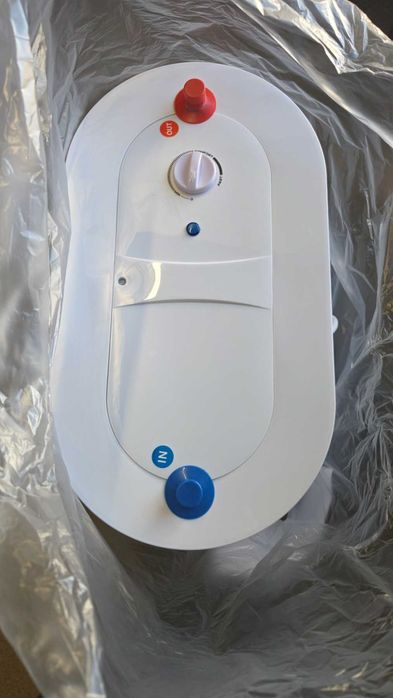 Бойлер Grunhelm GBH-IUM-80DD