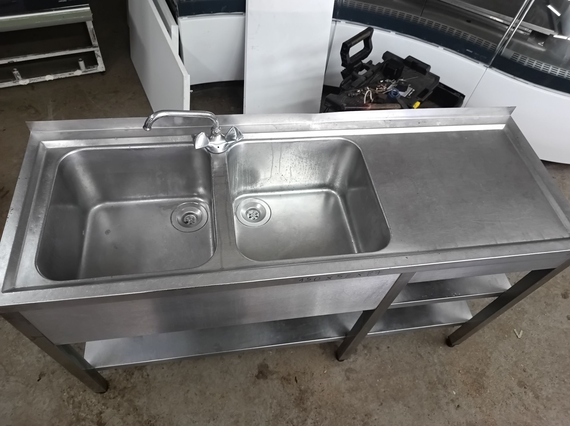Bancada inox com dois pios fundos