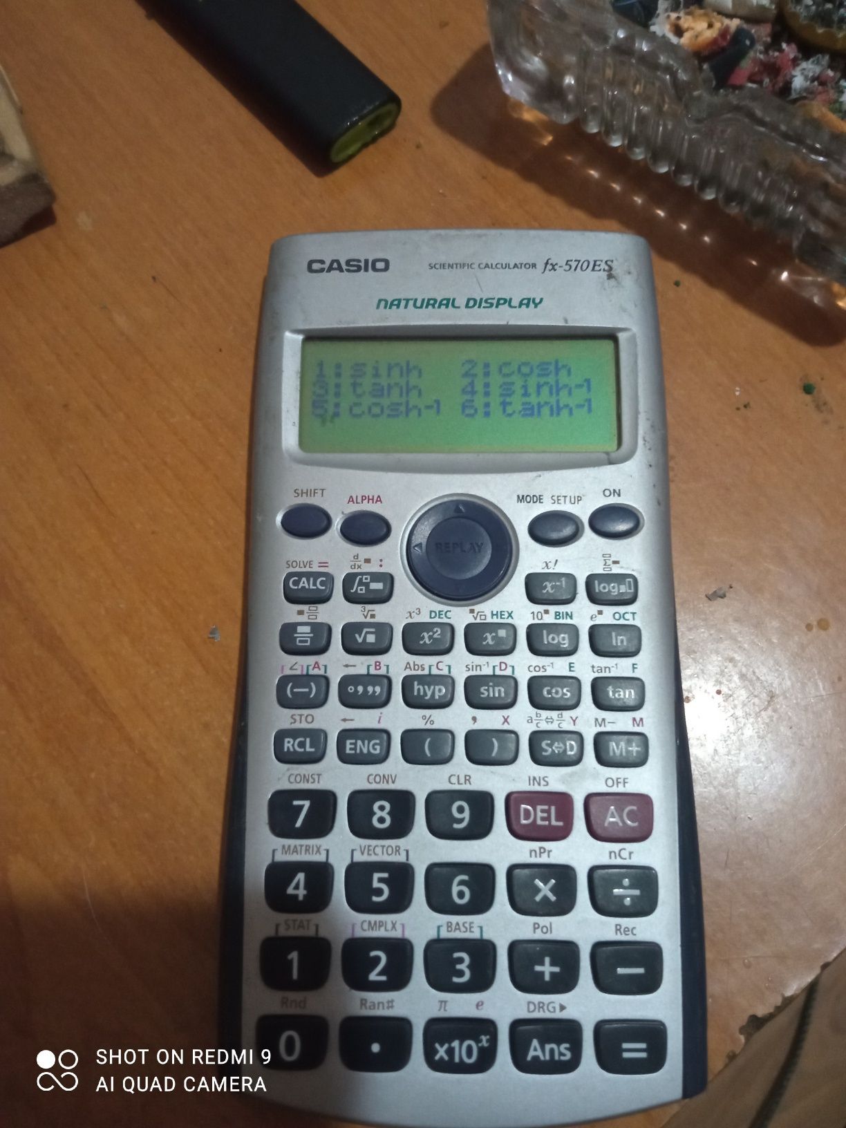 Kalkulator naukowy Casio fx-570ES