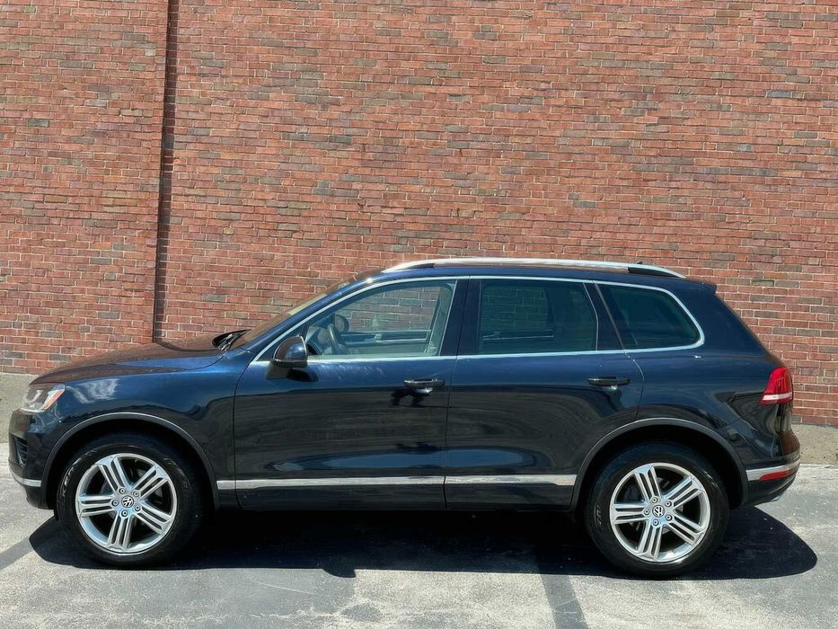 Volkswagen Touareg Executive      2015