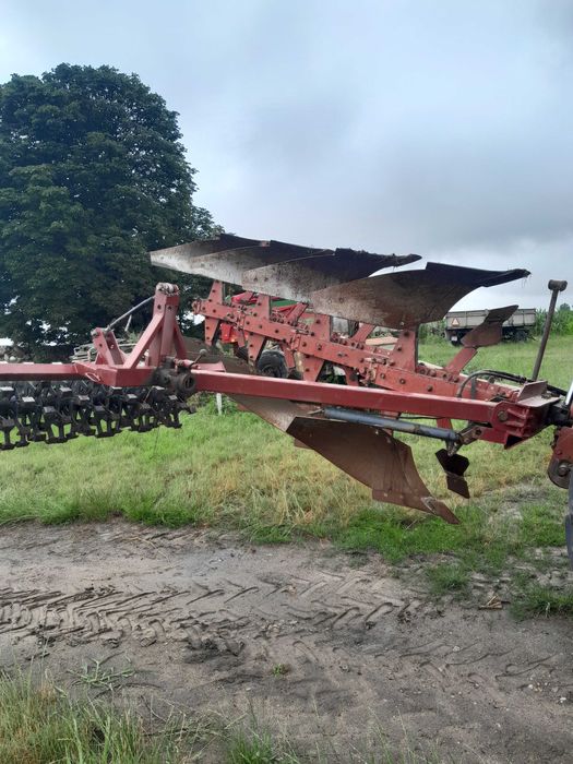 Pług Gregoire Besson 3+1.