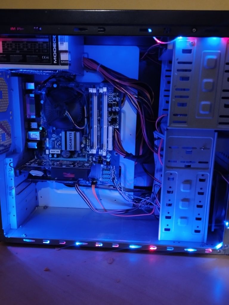 Komputer / PC / E8400