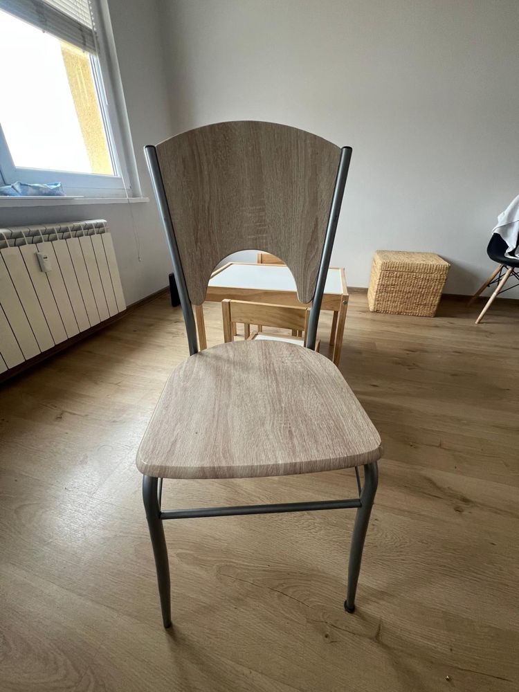 ZESTAW stół i 4 krzesła - jasne drewno - super stan