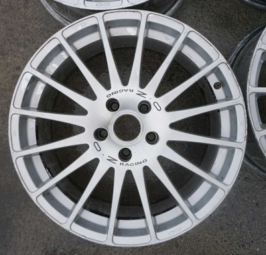 8J19" 5x120 OZ Racinig Superturismo BMW E90 E91 E46 M3 F30 F31 F10 F11