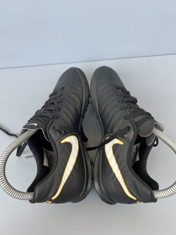 Кроссовки оригінал Nike TIEMPOX RIO IV 37.5р.23.5см.