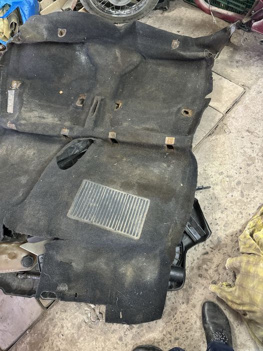 Салон ковролін салону Форд Ескорт Форд Оріон мк4 задня полка