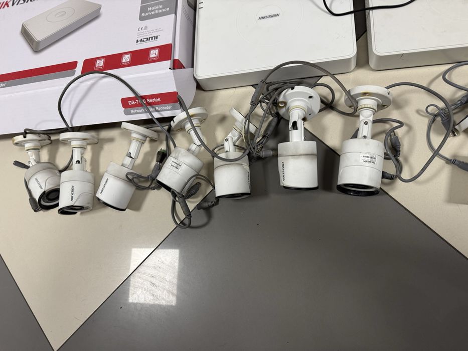Комплект відеоспостереження HIKVISION — 10 камер + 2 відеореєстратори