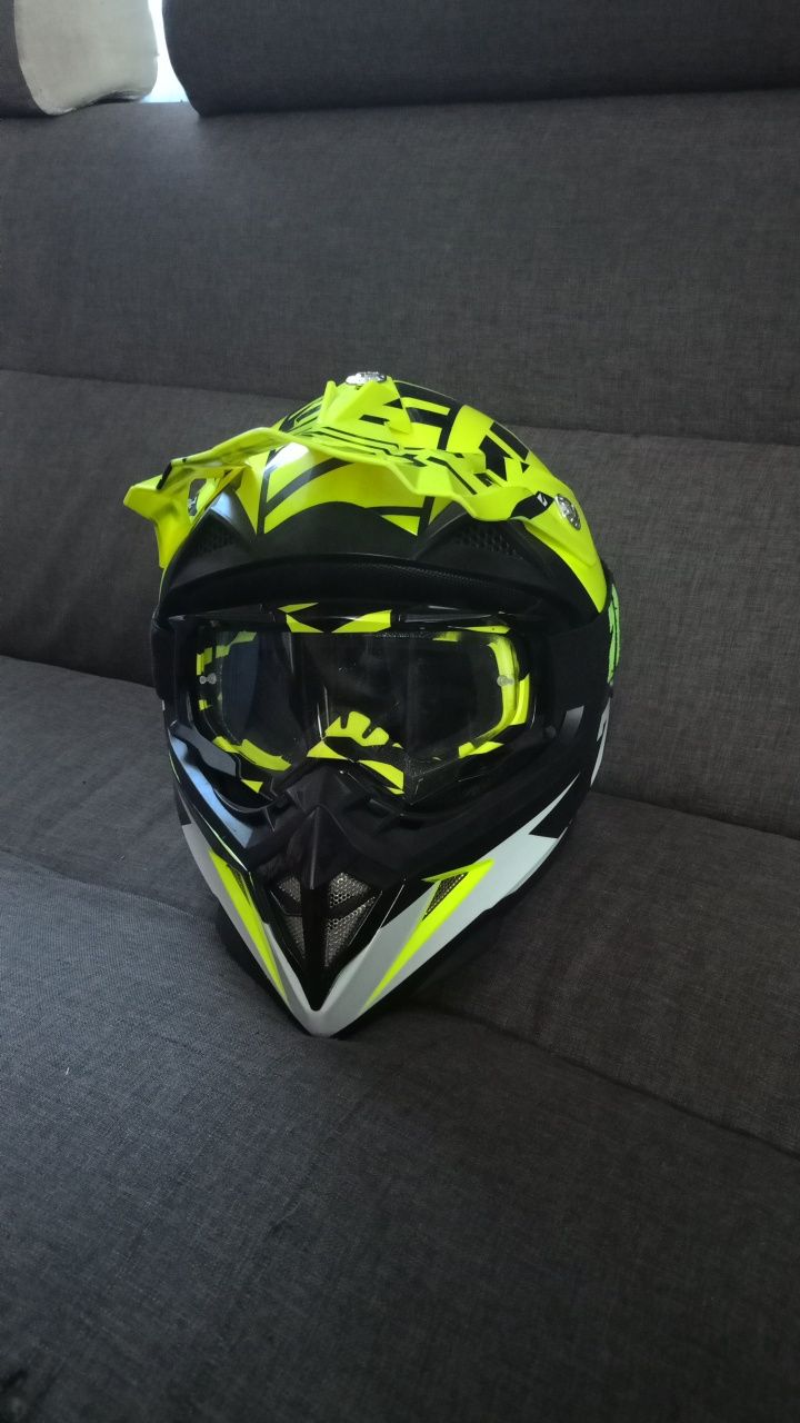 Kask crossowy "S"