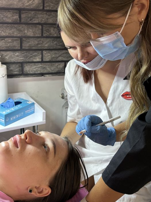 НАВЧАННЯ /Збільшення губ / Ботулінотерапія