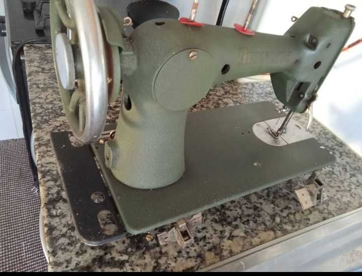 Maquina de costura