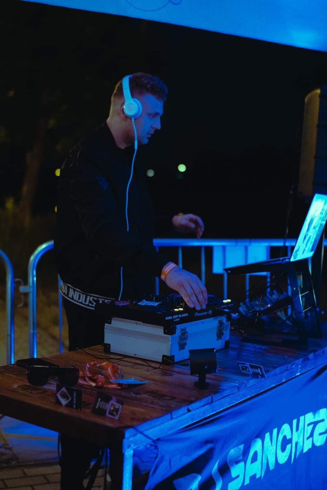 Dj na twoją imprezę z dobrym nagłośnieniem