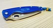 Ніж Spyderco Resilience FRN S35VN Half Serrated