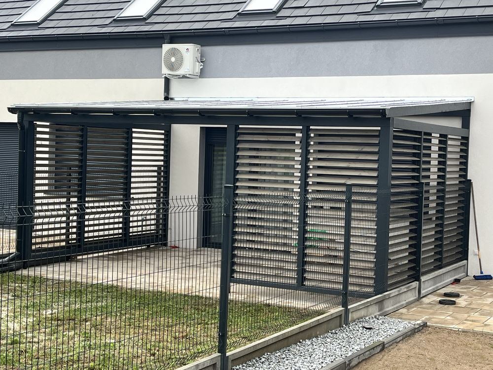 Zadaszenie tarasu z drewna pergola ruchome deseczki