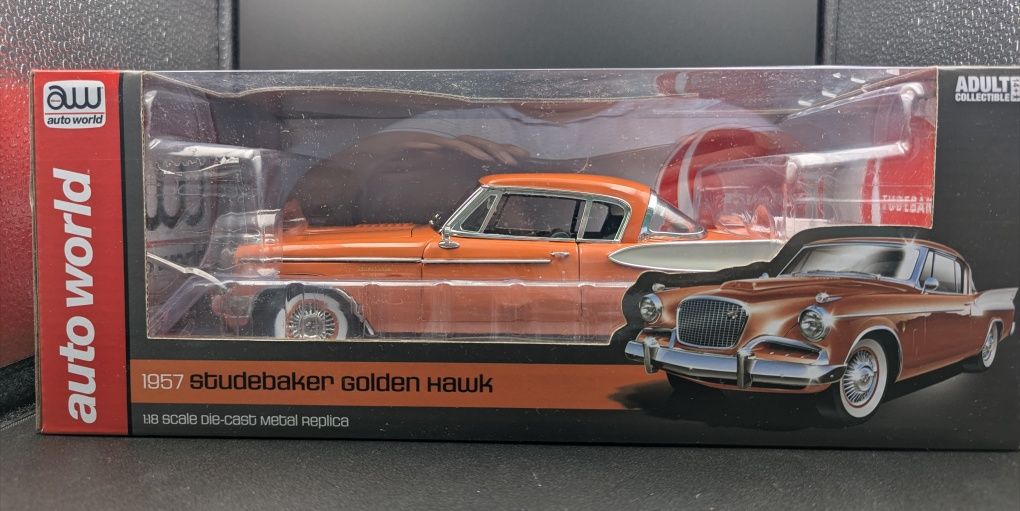 Studebaker Golden Hawk Ertl масштаб 1:18