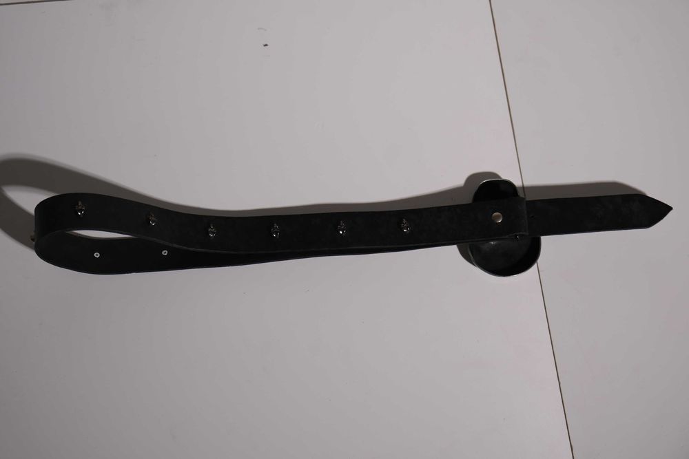Cinto de Couro com Fivela de Caveira - Estilo Rock Vintage