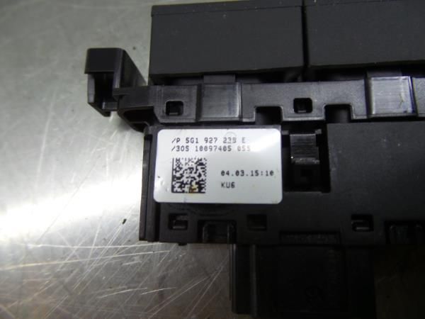 Comando / botão / interruptor multifunções VOLKSWAGEN Golf VII (5G1, B
