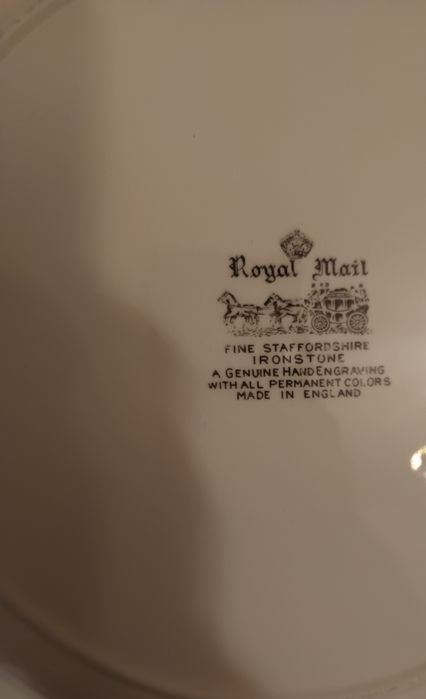 Prato com 36 cm em porcelana inglesa