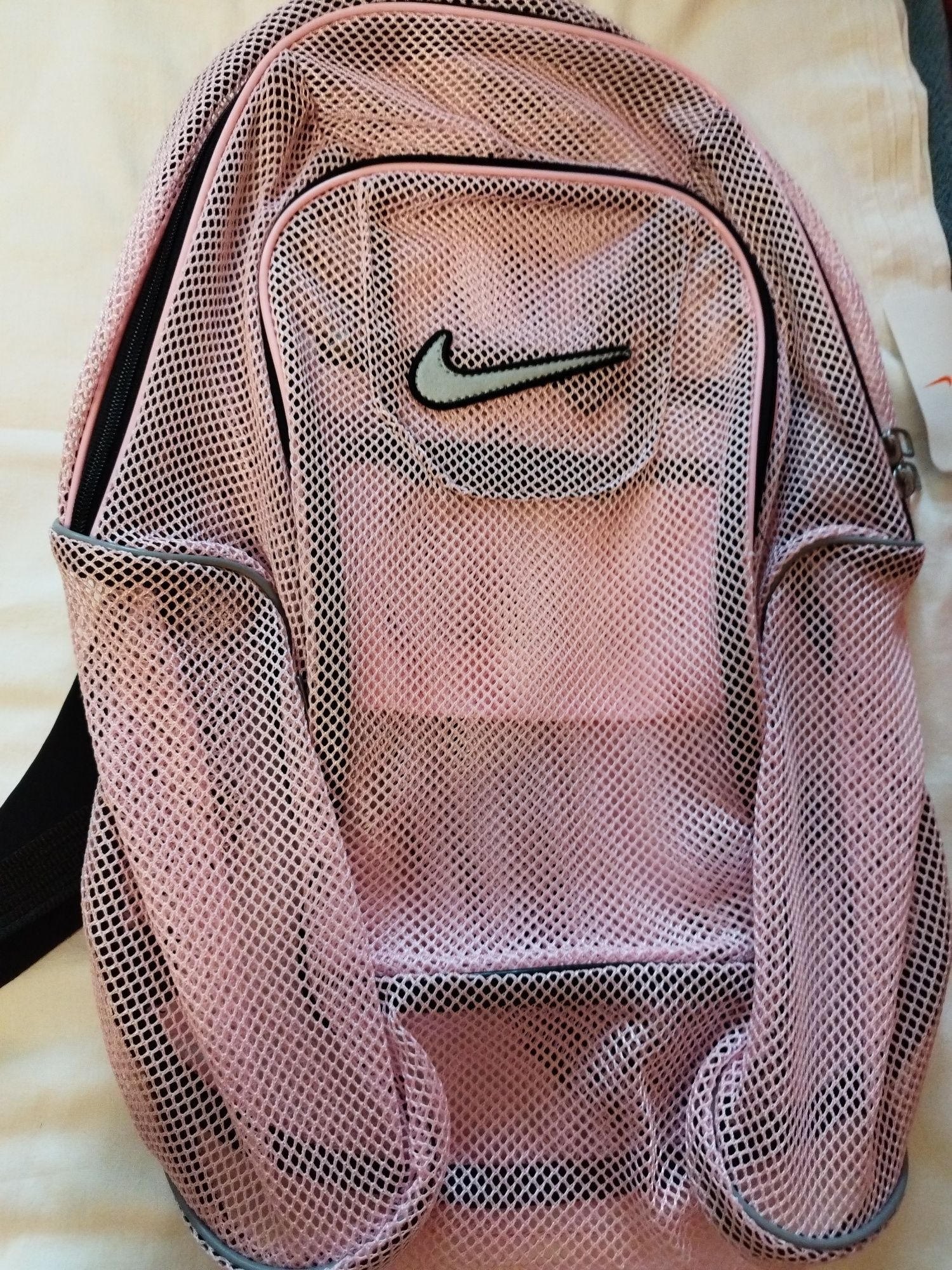 Plecak firmy Nike .